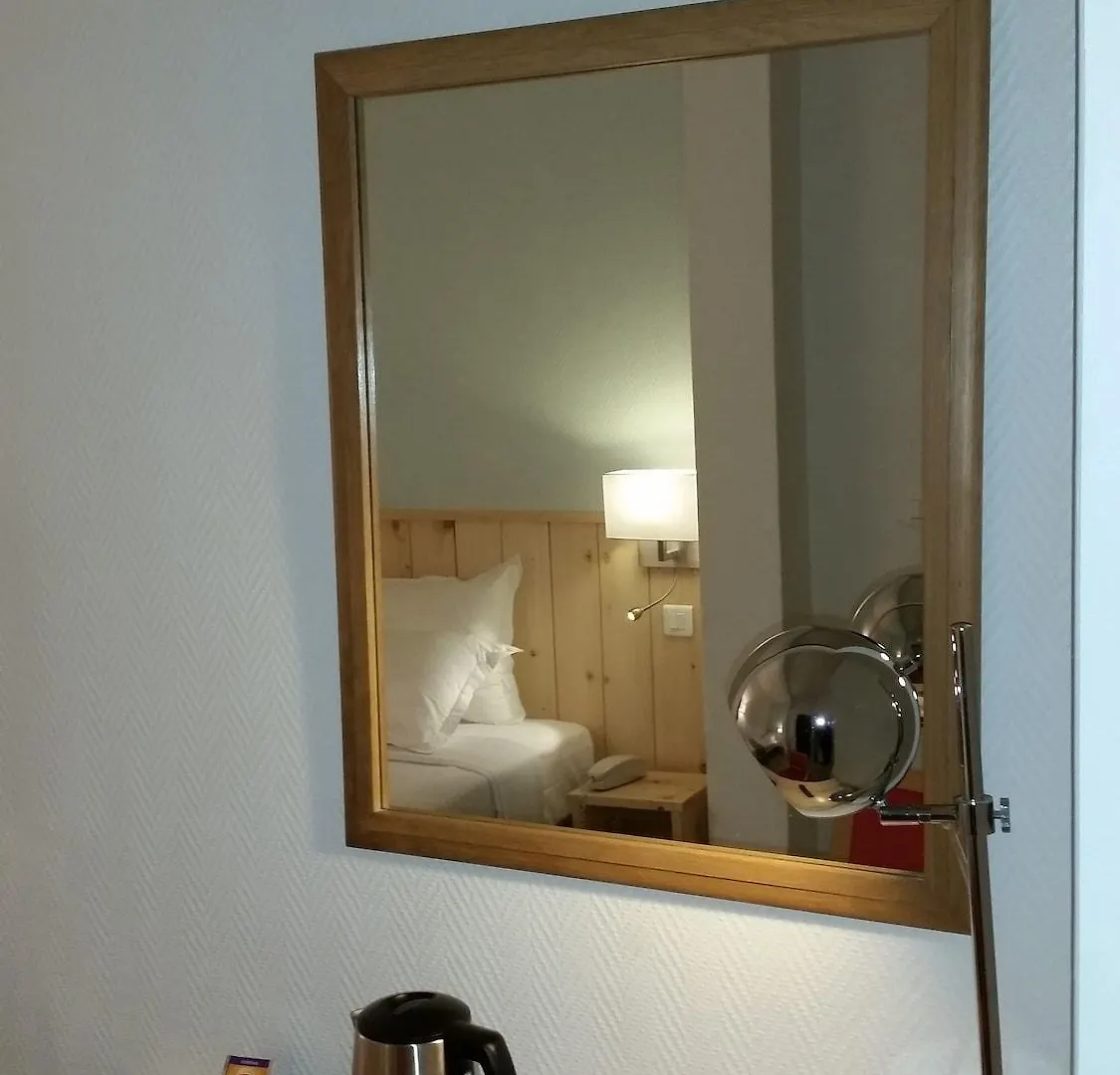 Hotel Le Compostelle Париж