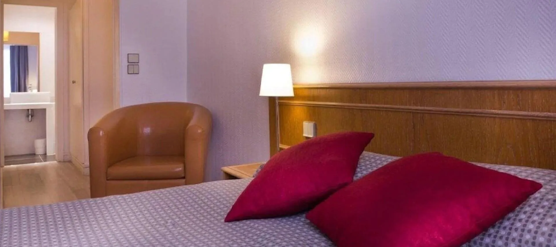 Hotel Le Compostelle Париж