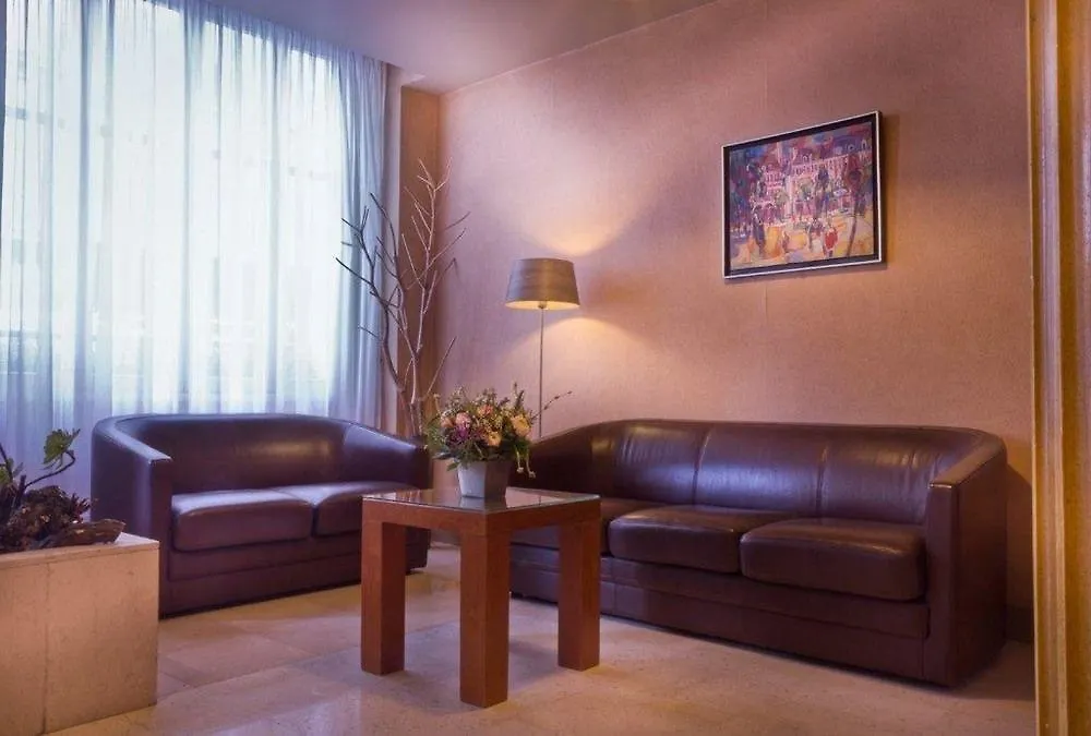 Hotel Le Compostelle Париж 3*,