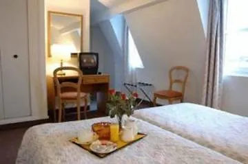 Hotel Le Compostelle Париж 3*,  Франция