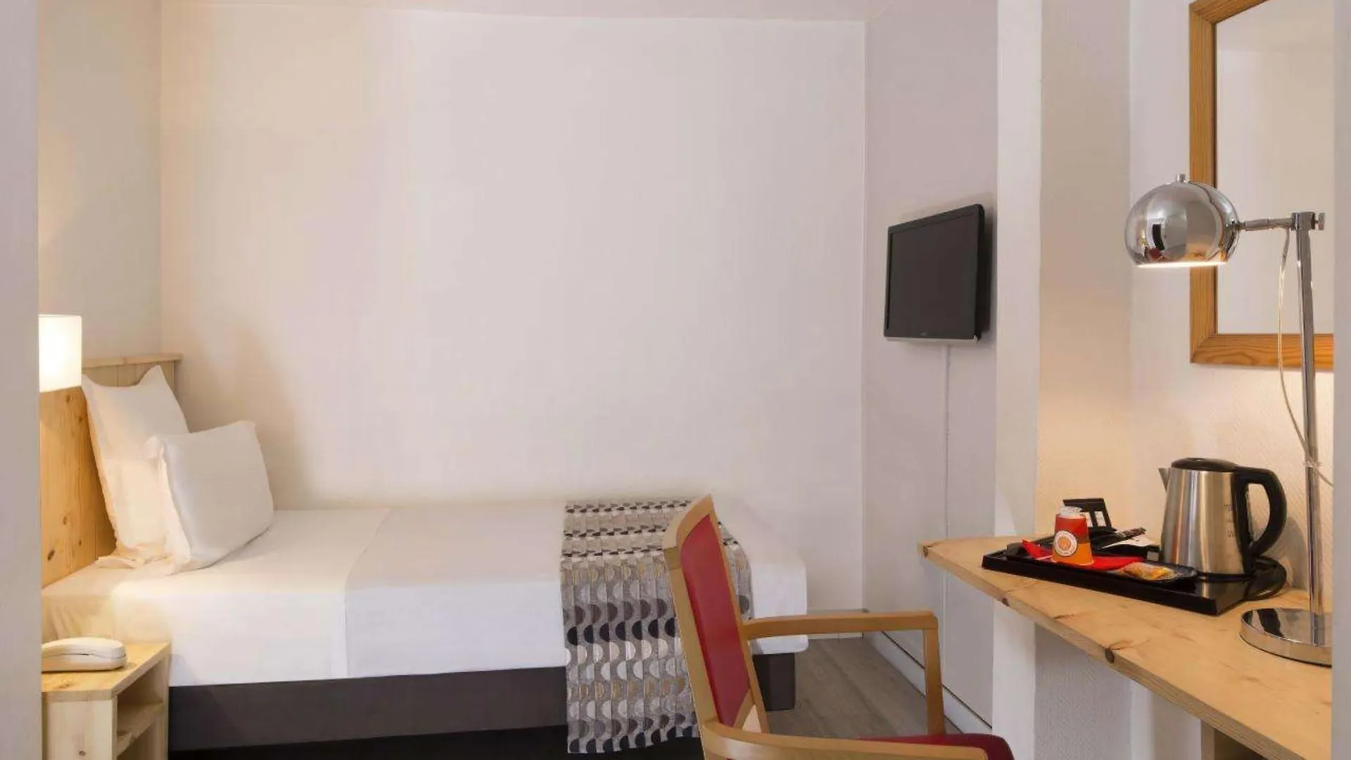 Hotel Le Compostelle Paryż