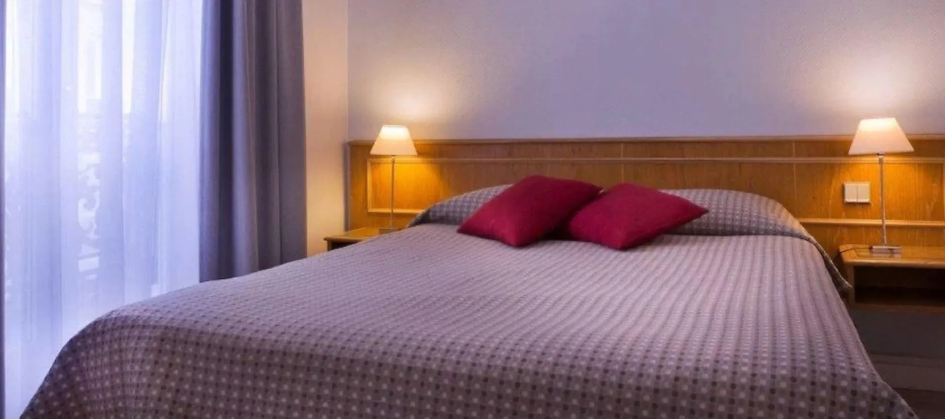 ***  Hotel Le Compostelle Paryż Francja