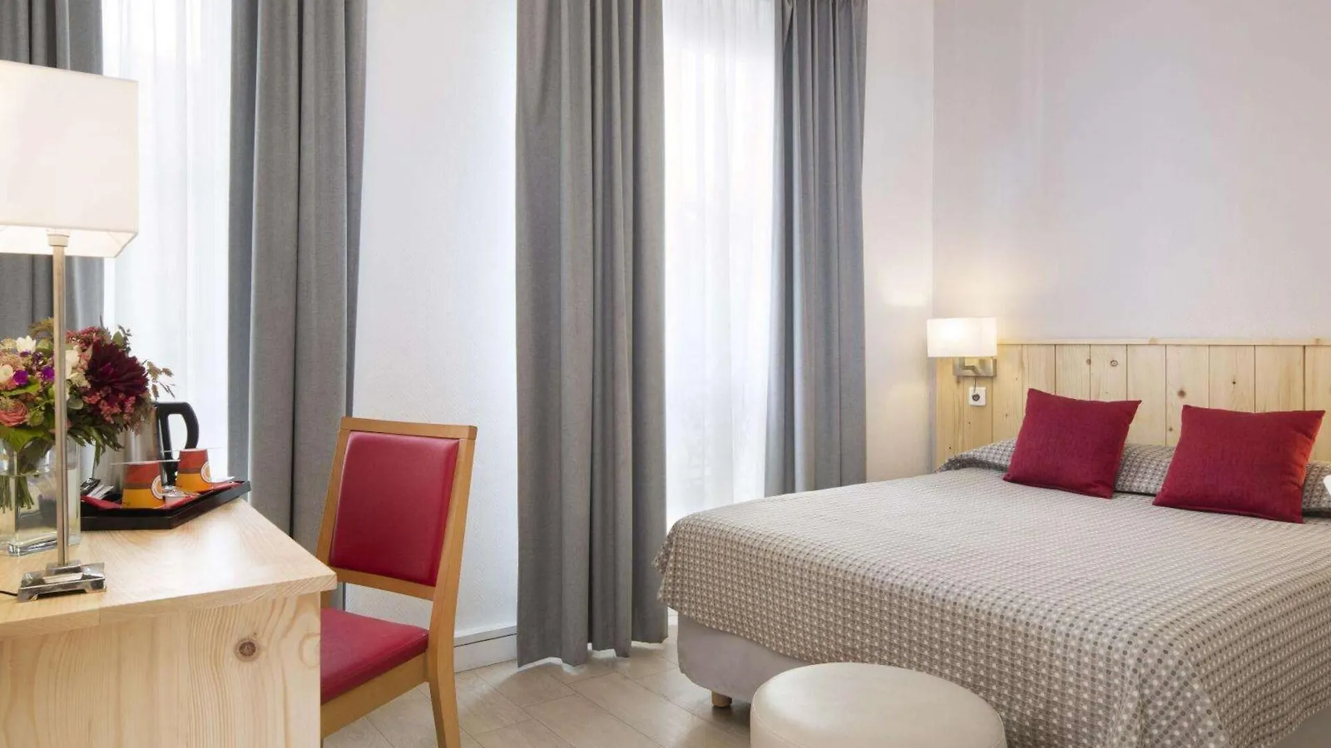 Hotel Le Compostelle Paryż