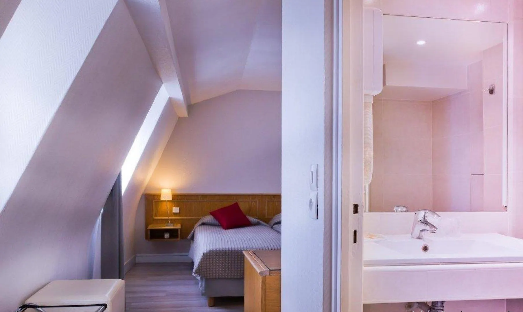 Hotel Le Compostelle Paryż 3*,  Francja